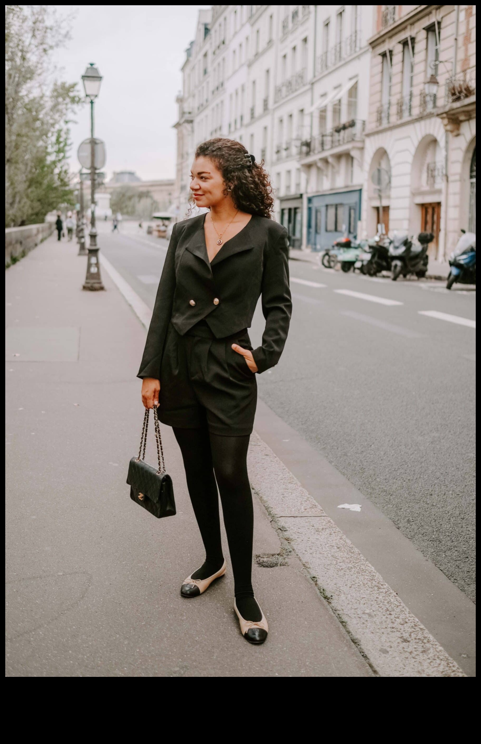 Glamorous Grace Ένας κομψός οδηγός για vintage outfits για αβίαστη σοφιστικέ 4 Glamorous Grace: Vintage outfits για αβίαστη εκλέπτυνση