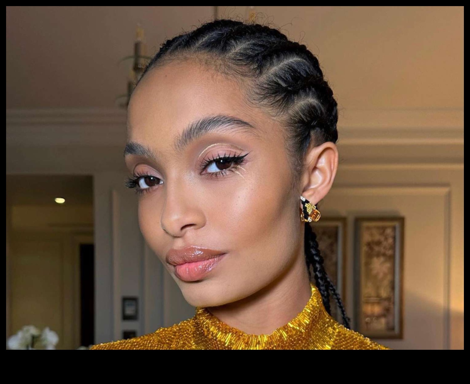 Αβίαστη κομψότητα: Φυσικές συμβουλές μακιγιάζ για μια casual και κομψή εμφάνιση